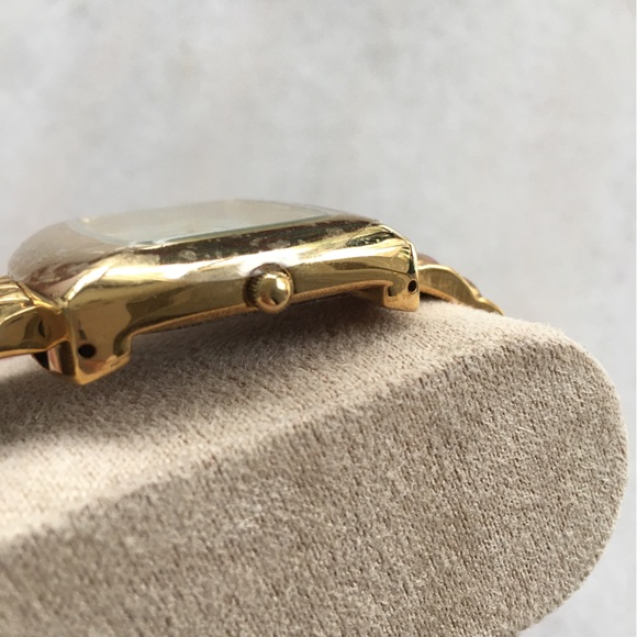 Gossip Gold Watch - Picture 4 of 4